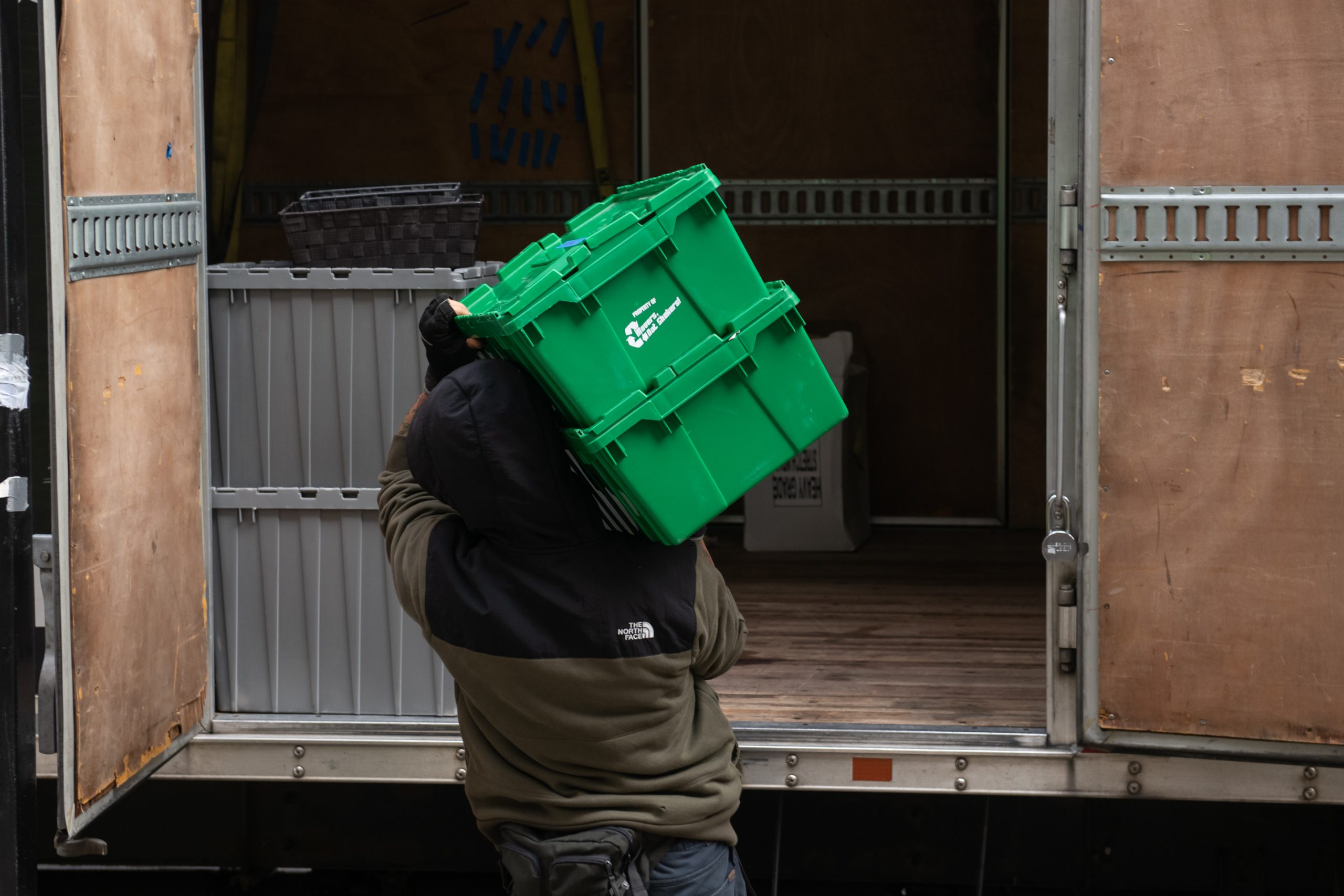 movers not shakers worker on the job, representing long distance movers NYC