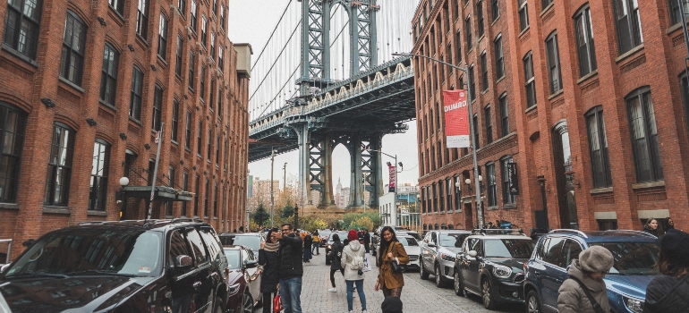 a view of Manhattan Bridge from a street