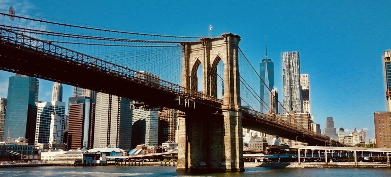 Brooklyn bridge and skyscrapers n the background