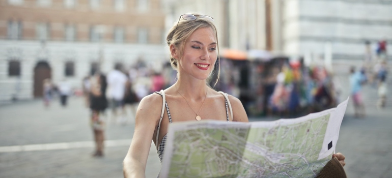 a woman reading A guide to Staten Island parks and outdoor attractions