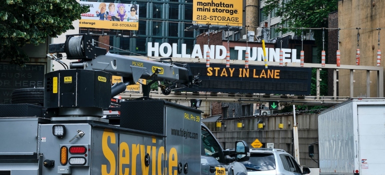 Holland tunnel entrance when Moving to New Jersey vs New York City 