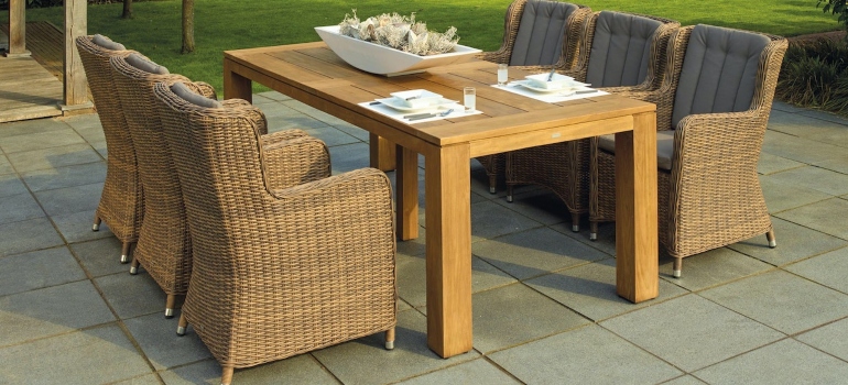 garden furniture 